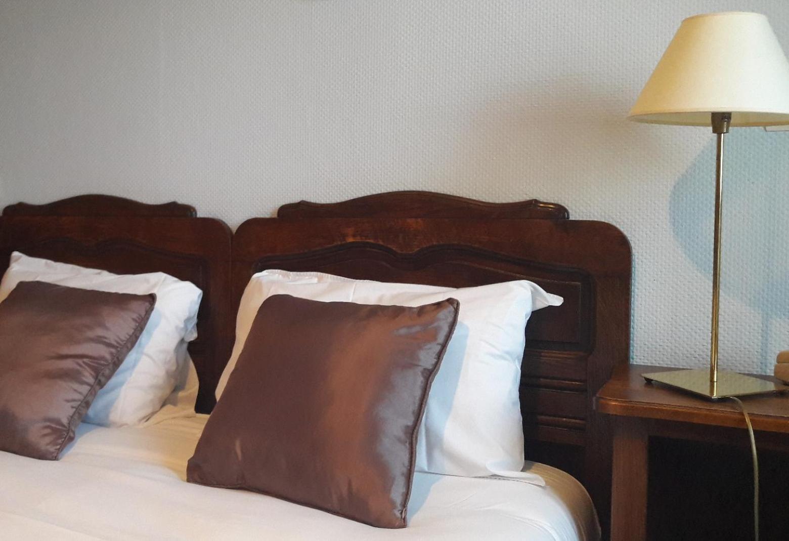 Hotel Saint Etienne Кан Экстерьер фото