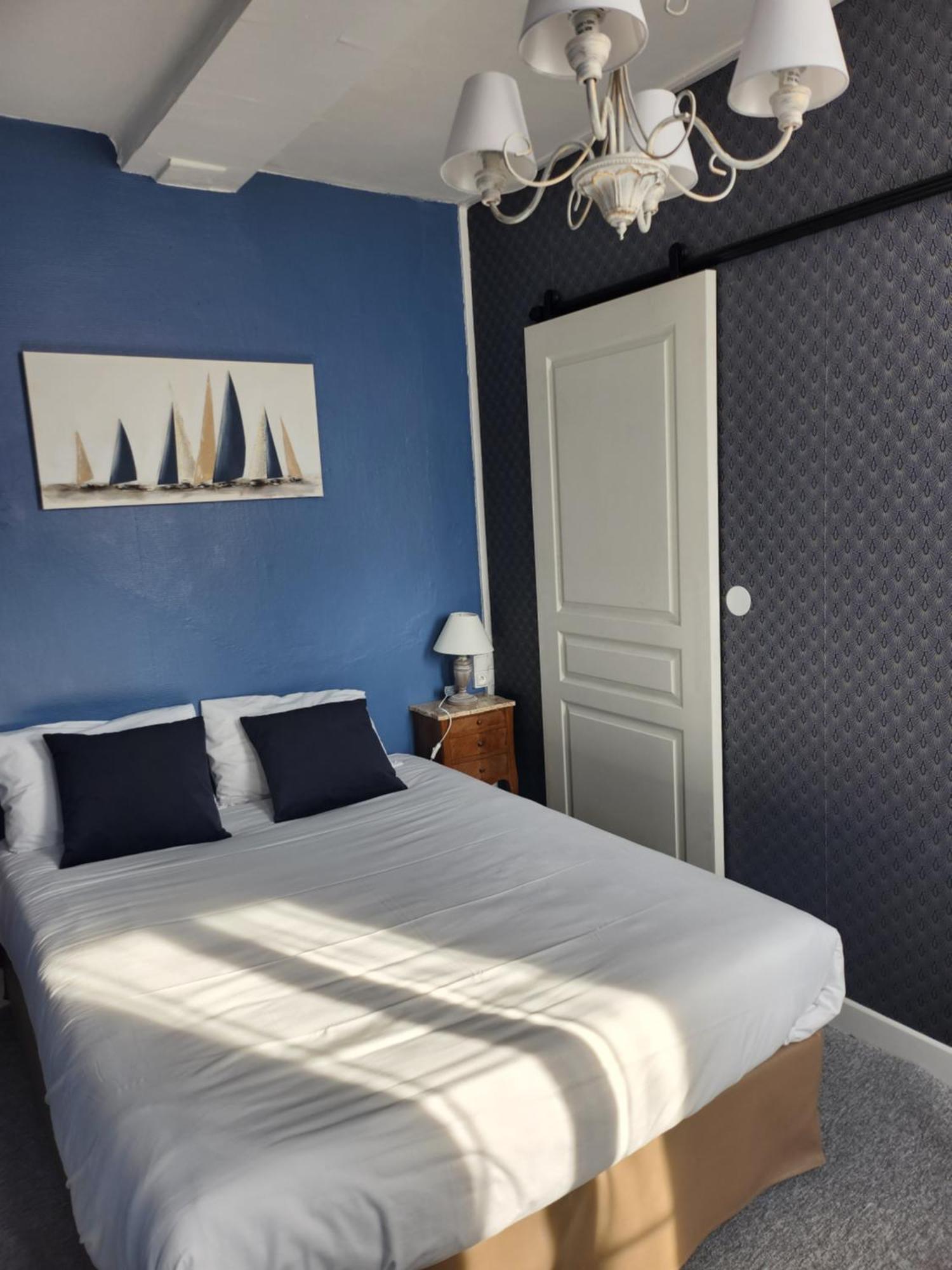 Hotel Saint Etienne Кан Экстерьер фото