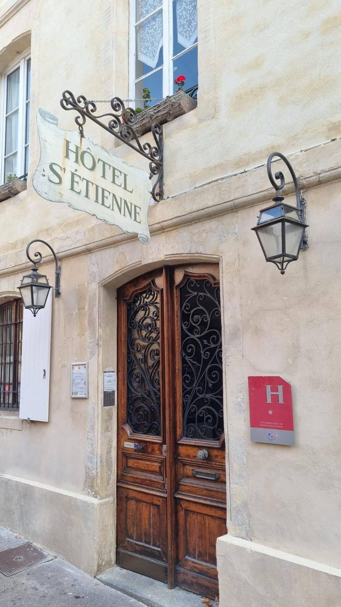 Hotel Saint Etienne Кан Экстерьер фото