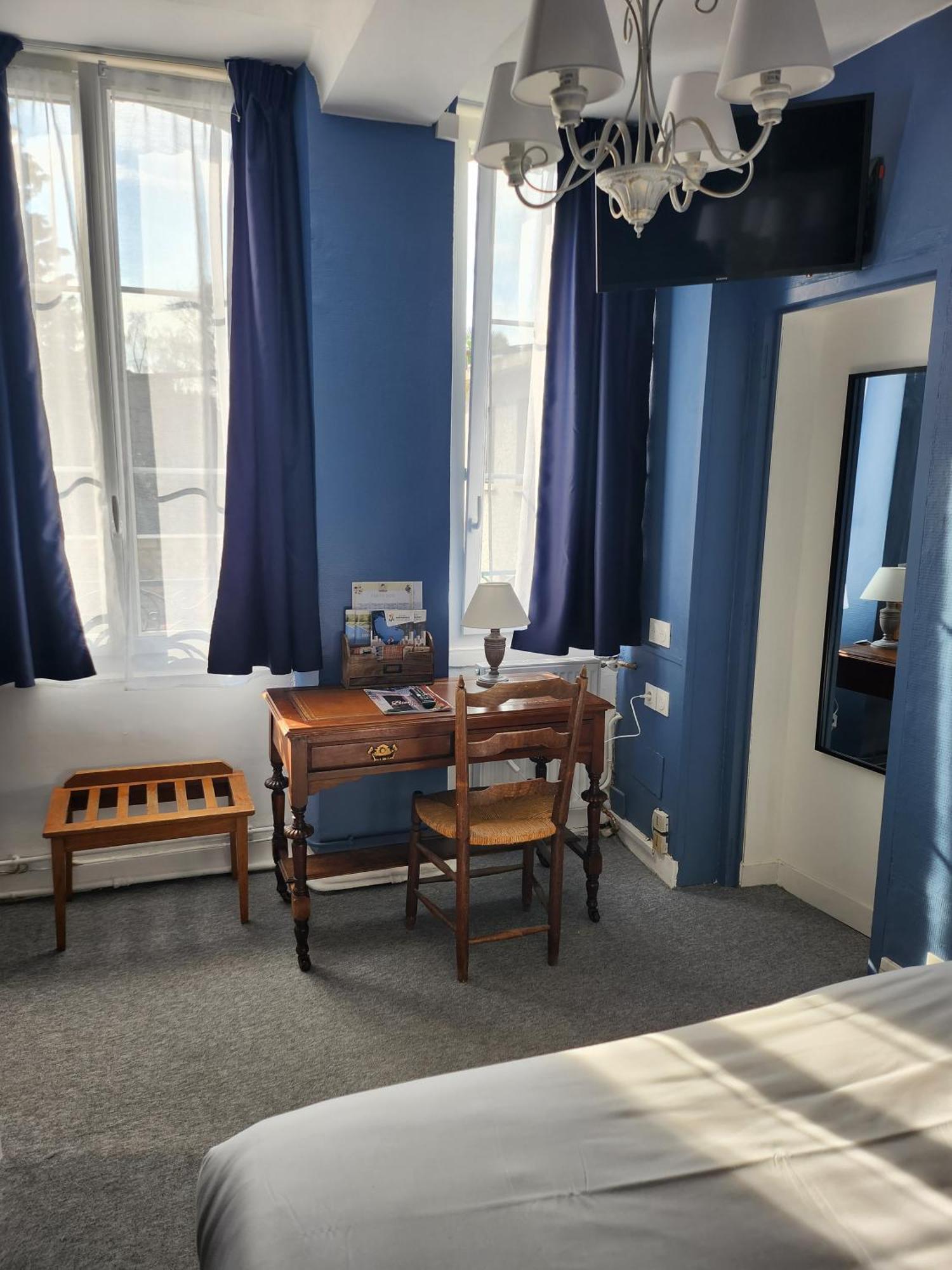 Hotel Saint Etienne Кан Экстерьер фото